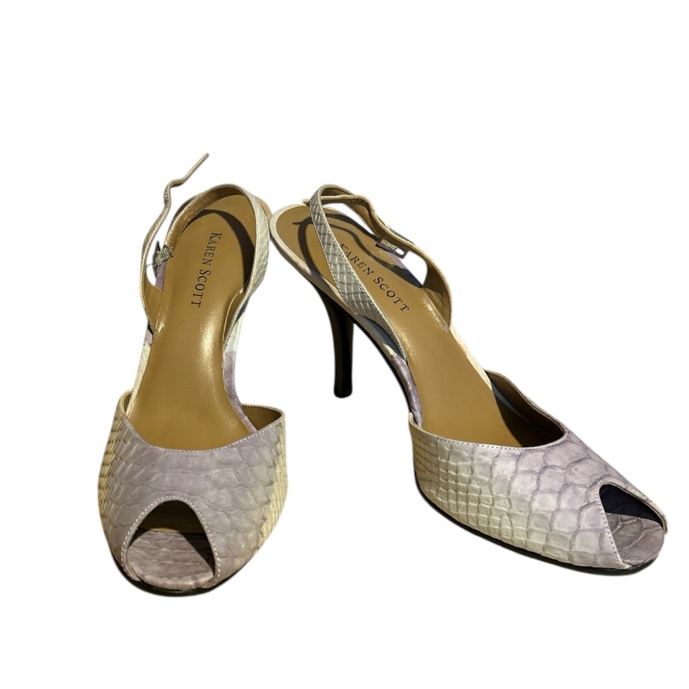 EUC Karen Scott Women's Cream Peep-Toe Heels